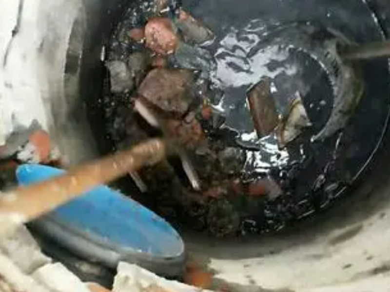南京江宁区附近管道疏通师傅疏通下水道